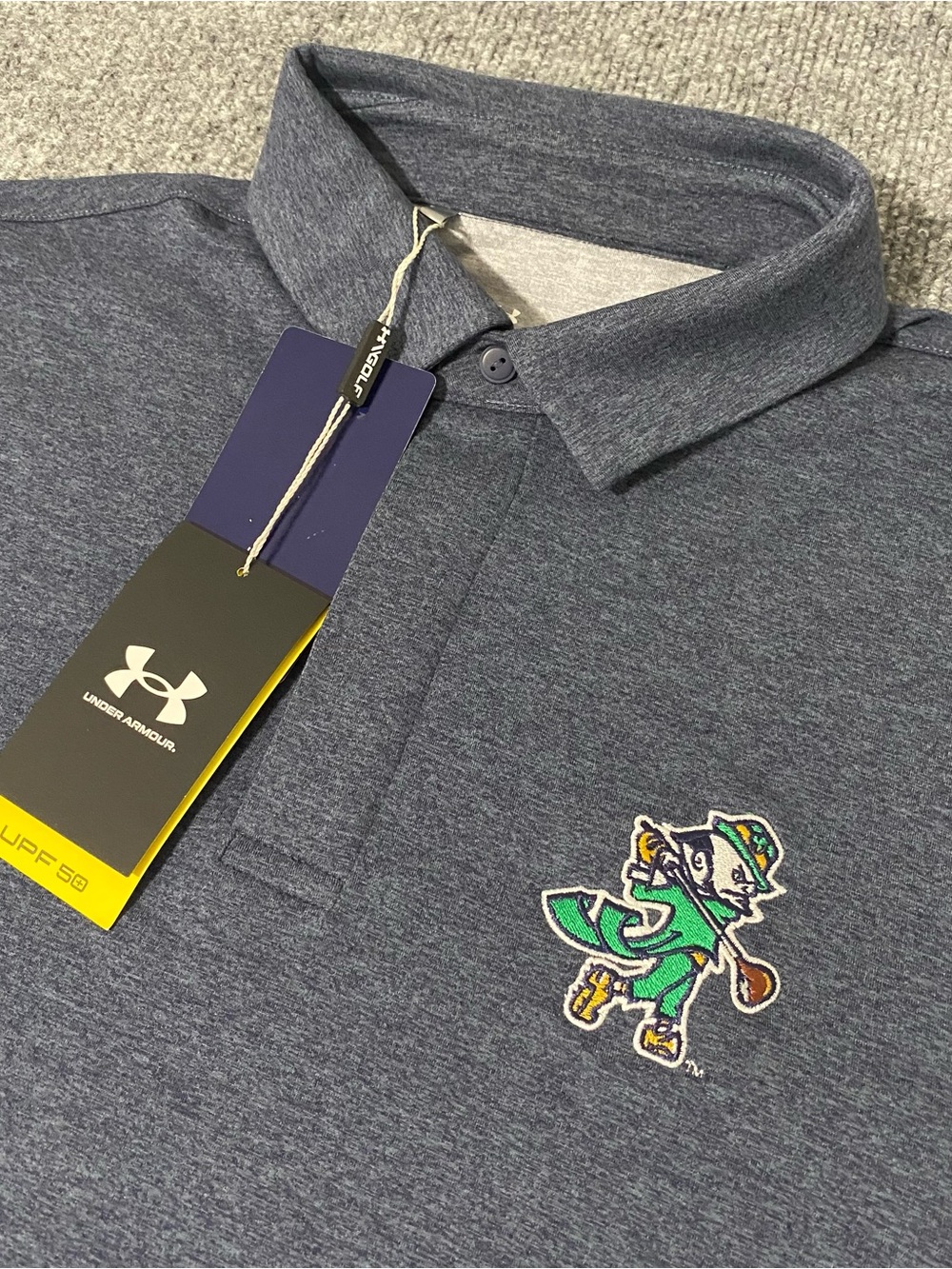 Under Armour Notre Dame Fighting Irish Golf Leprechaun Mens L Aura Heather NWT